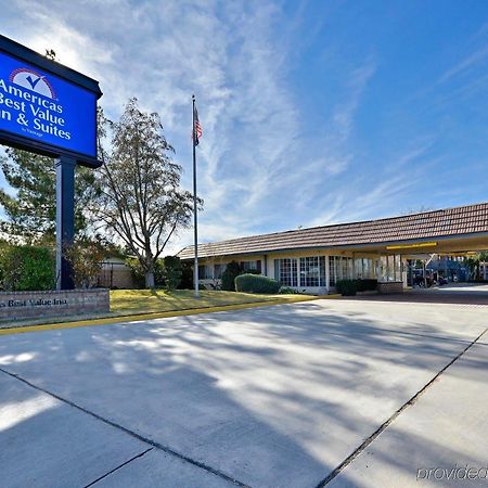 Americas Best Value Inn & Suites - Lancaster Exterior foto
