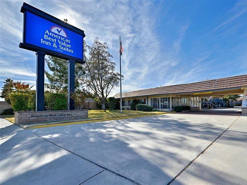Americas Best Value Inn & Suites - Lancaster Exterior foto